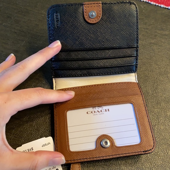 Brown coach wallet - Picture 3 of 5